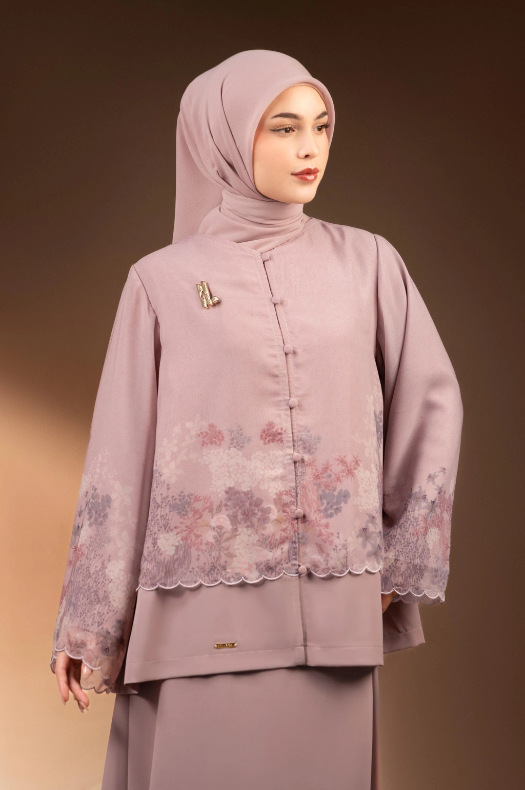 BLUS BERMOTIF TENTREM SARI