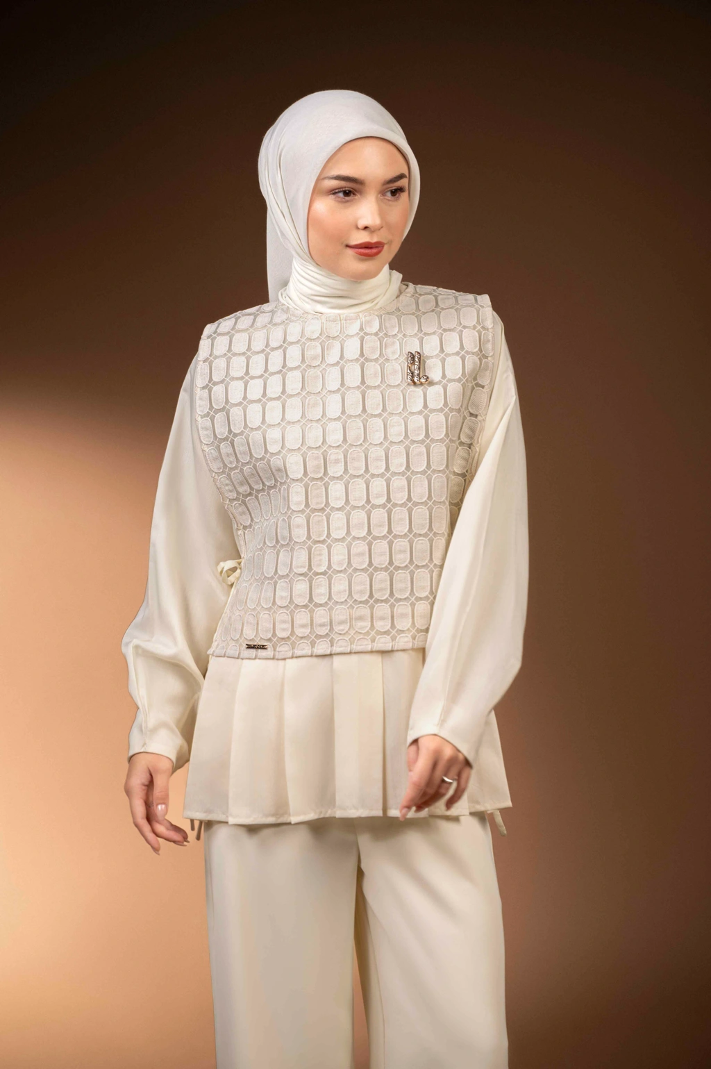 BLUS RENJANA BINAR